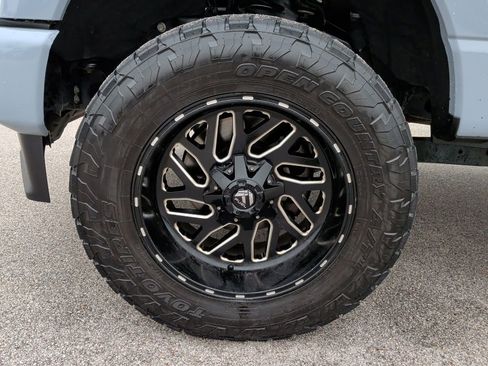 Used 2024 Ford F350 Lariat w/ Black Appearance Package AWD/4WD image 48