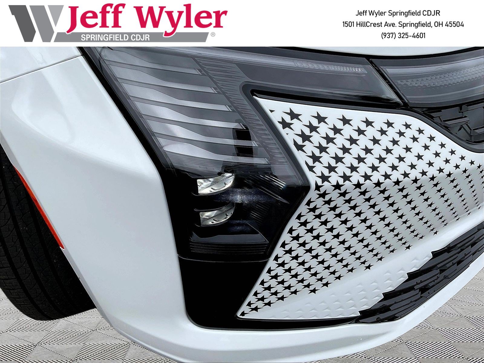 New 2027 Chrysler Pacifica Select FWD image 8