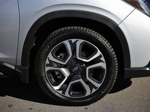 Used 2023 Subaru Ascent Touring image 10