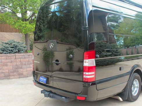 Used 2017 Mercedes-Benz Sprinter 3500 image 15