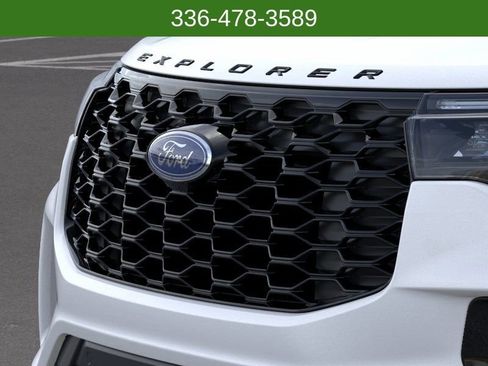 New 2026 Ford Explorer ST-Line AWD/4WD image 17