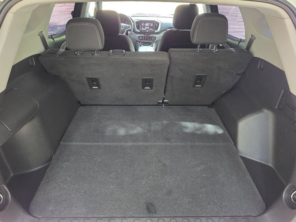 Used 2022 GMC Terrain SLE FWD image 11