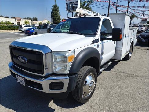 Used 2016 Ford F550 2WD Regular Cab Super Duty image 16