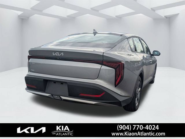 Used 2025 Kia K4 FWD image 3