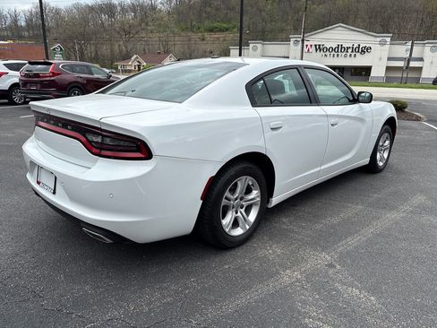 Used 2021 Dodge Charger SXT w/ Leather Interior Group RWD image 5