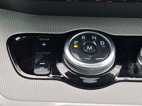 Used 2025 Ford Expedition Active AWD/4WD image 16