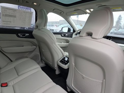 New 2026 Volvo XC60 B5 Ultra w/ Protection Package Premier image 8
