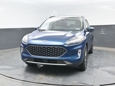 Certified 2020 Ford Escape Titanium AWD/4WD image 23