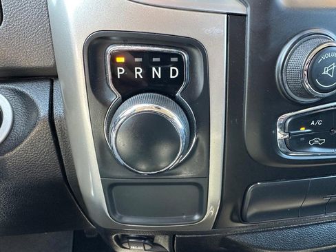 Used 2019 RAM 1500 Classic SLT image 39