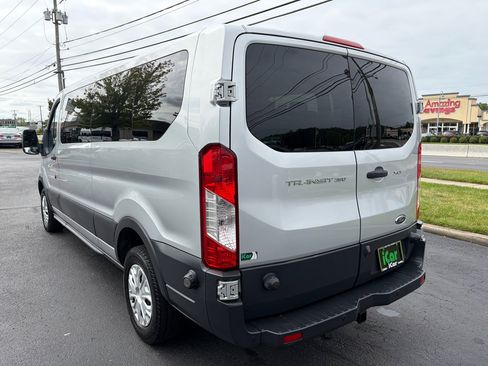 Used 2016 Ford Transit 350 XLT image 10