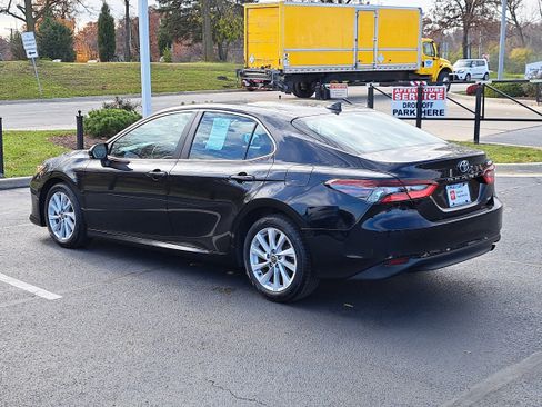 Certified 2023 Toyota Camry LE image 4