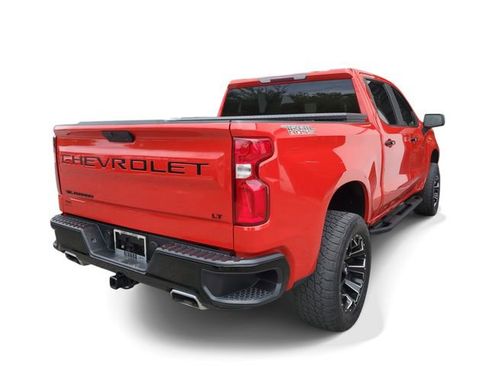 Used 2021 Chevrolet Silverado 1500 LT Trail Boss w/ Bed Protection Package AWD/4WD image 4