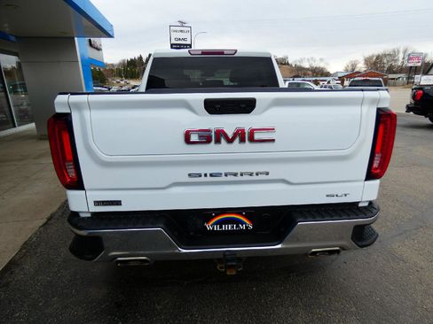 Used 2023 GMC Sierra 1500 SLT w/ SLT Convenience Package image 4