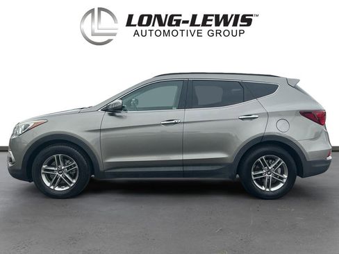 Used 2018 Hyundai Santa Fe Sport FWD image 2
