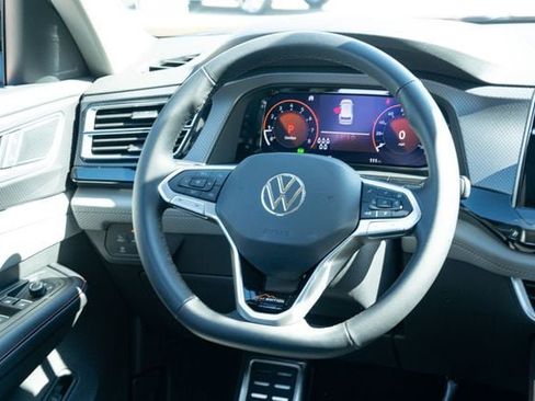 New 2026 Volkswagen Atlas Peak Edition image 31