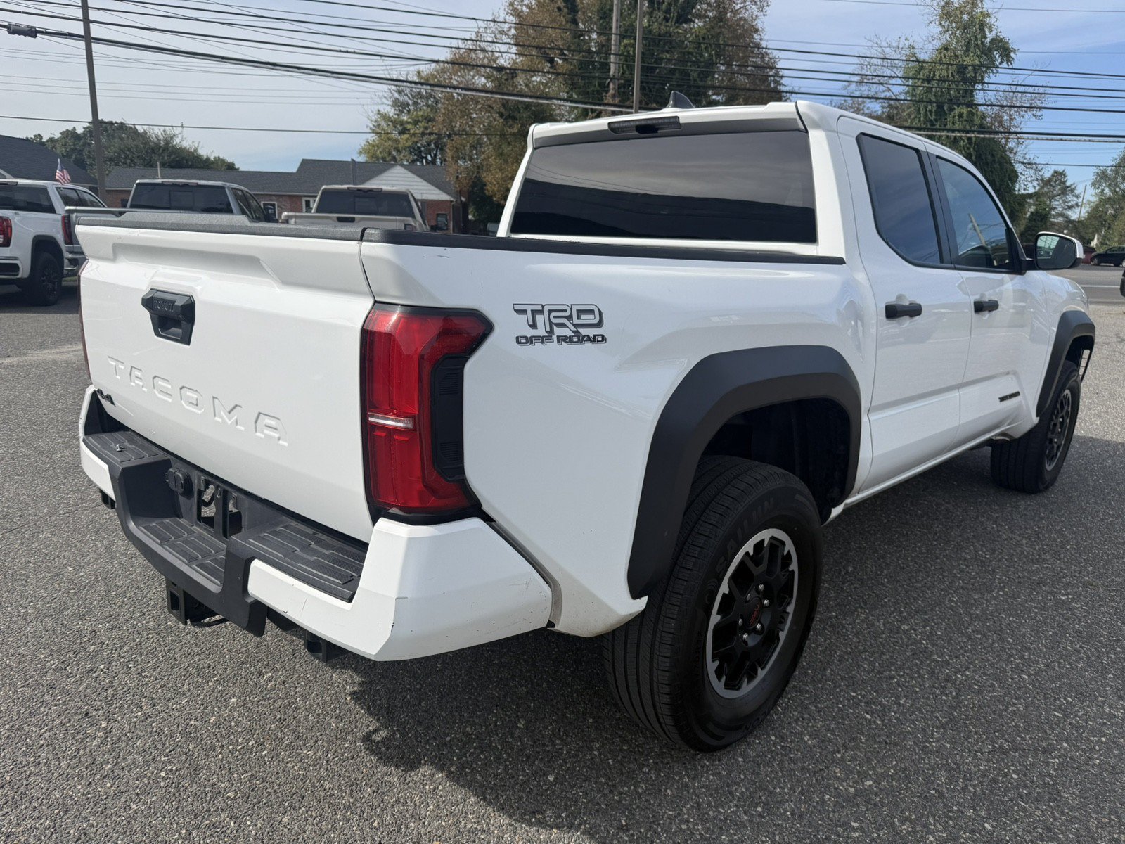 Used 2025 Toyota Tacoma TRD Off-Road AWD/4WD image 3