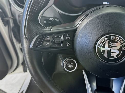 Used 2024 Alfa Romeo Stelvio Veloce image 26