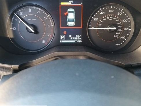Used 2019 Subaru Crosstrek 2.0i Premium AWD/4WD image 39