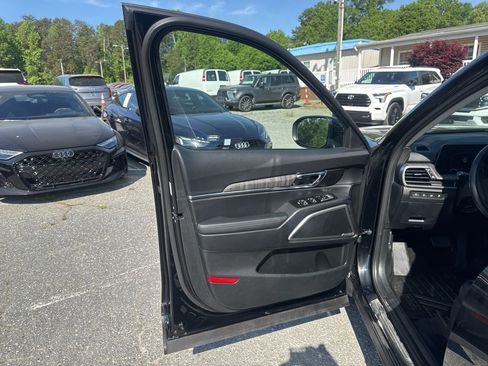 Used 2023 Kia Telluride EX image 25