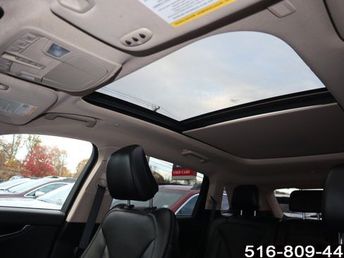 Used 2022 Lincoln Nautilus Reserve image 11