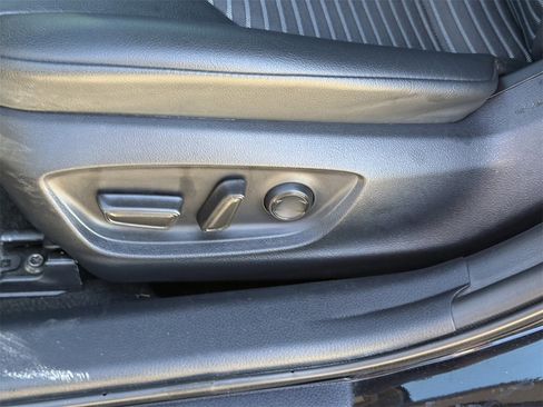 Used 2023 Toyota Camry SE image 26