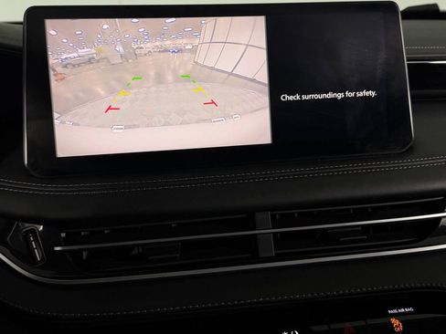 Used 2025 INFINITI QX60 Pure image 18