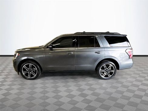 Used 2020 Ford Expedition Limited w/ Equipment Group 303A AWD/4WD image 4