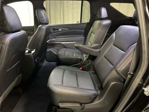 Used 2024 Chevrolet Traverse Z71 w/ LPO, Floor Liner Package AWD/4WD image 23