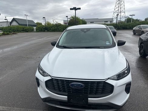 Used 2025 Ford Escape Active image 2