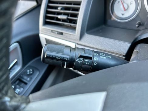 Used 2010 Dodge Grand Caravan SXT FWD image 16