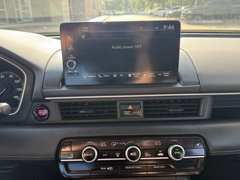 Used 2023 Honda Pilot Touring image 16