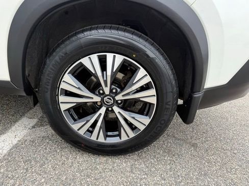 Used 2021 Nissan Rogue SV w/ Premium Package AWD/4WD image 27