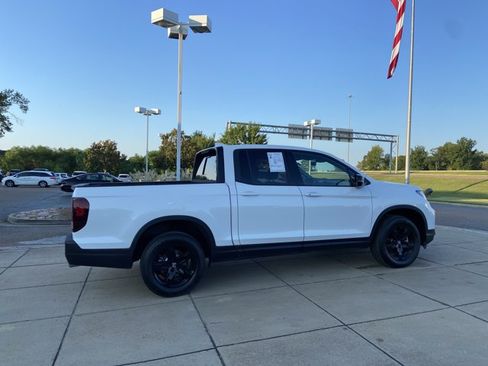 Used 2026 Honda Ridgeline Black Edition image 12