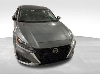 Used 2025 Nissan Altima 2.5 SV video 2