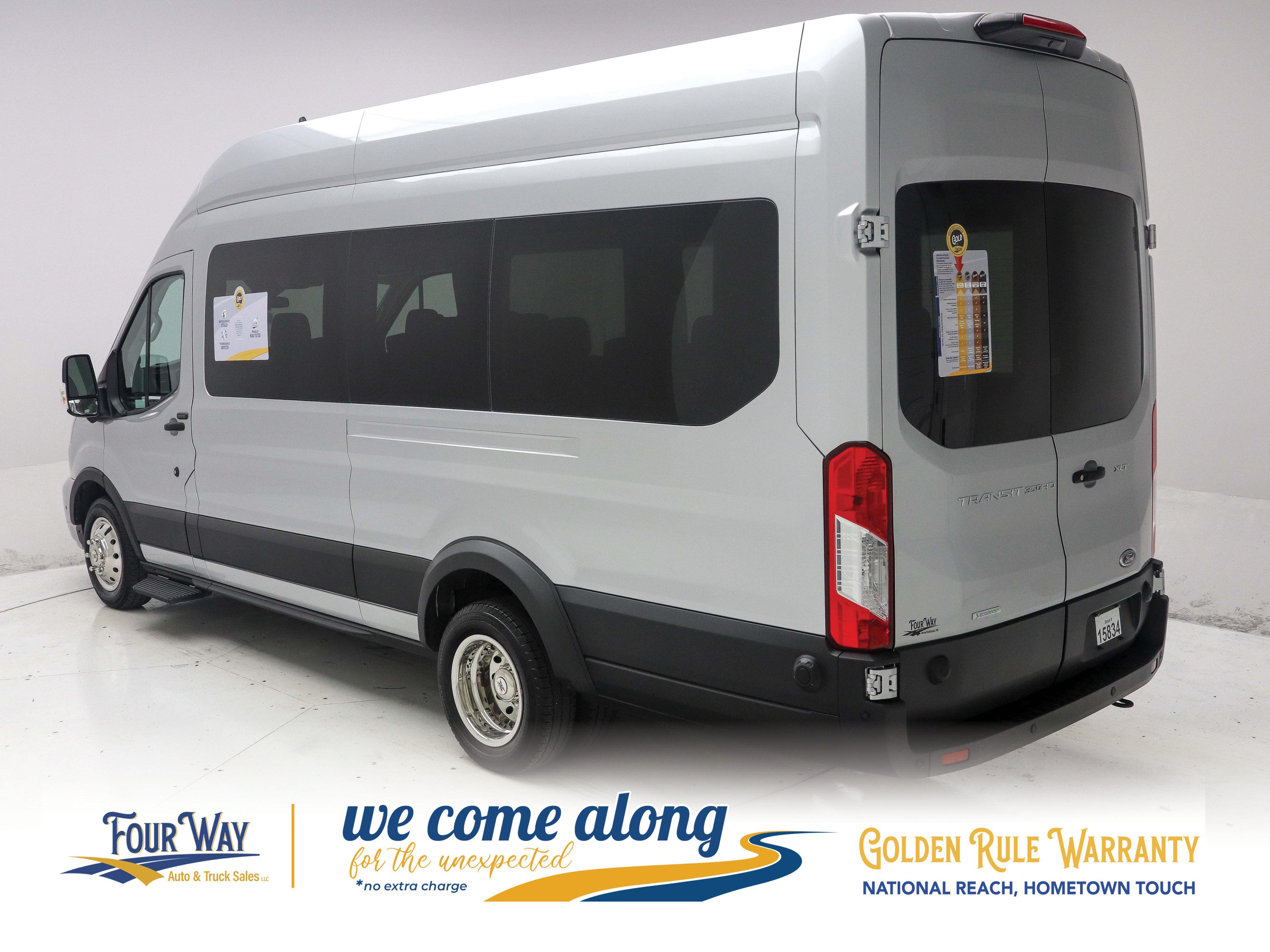 Used 2024 Ford Transit 350 XLT RWD image 6