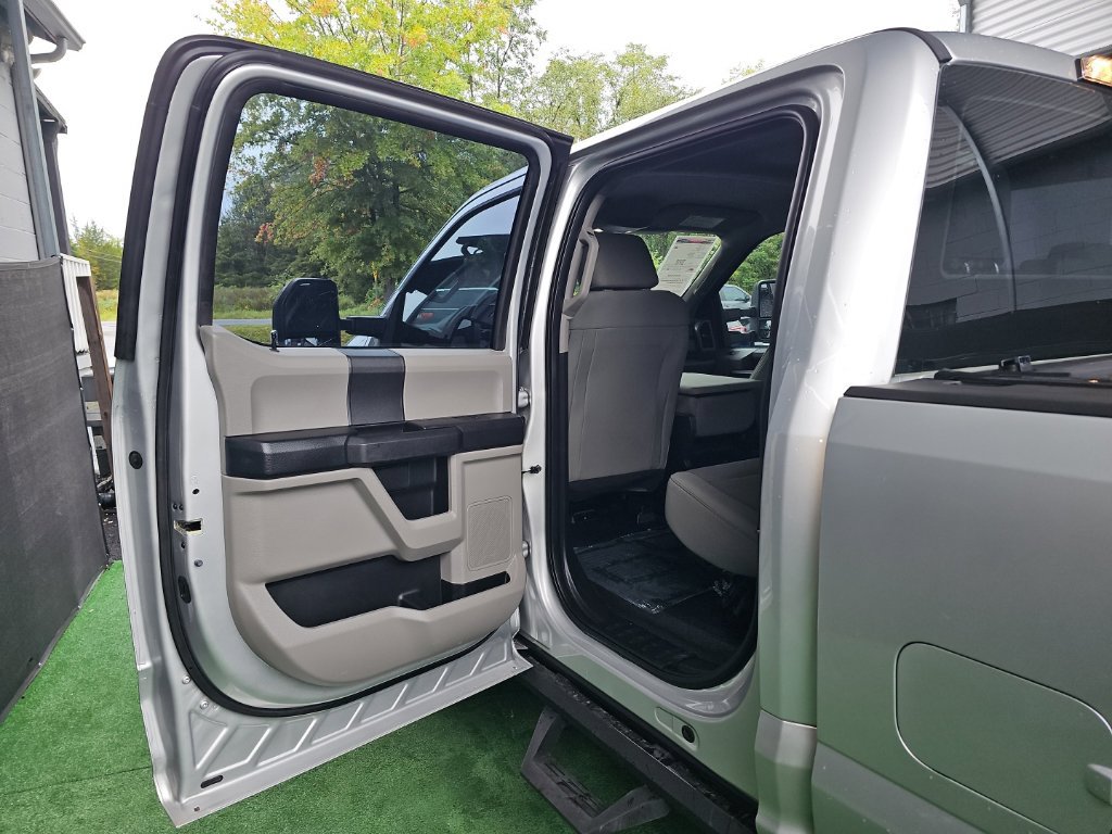 Used 2018 Ford F350 XL w/ Power Equipment Group AWD/4WD image 32