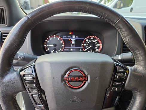 Used 2022 Nissan Frontier PRO-4X w/ Pro-4X Premium Package AWD/4WD image 21