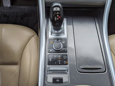 Used 2016 Land Rover Range Rover Sport SE image 25