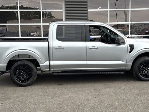 New 2025 Ford F150 XLT w/ Equipment Group 301A Standard image 26