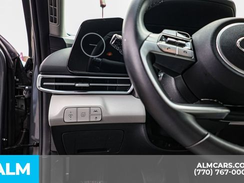 Used 2023 Hyundai Elantra Limited image 25