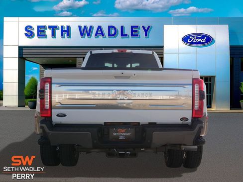 Used 2026 Ford F450 King Ranch w/ FX4 Off-Road Package image 5