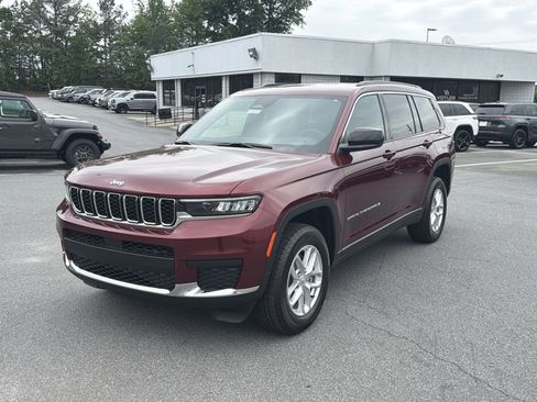 New 2026 Jeep Grand Cherokee L Laredo RWD image 3