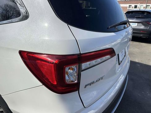 Certified 2022 Honda Pilot Touring image 9