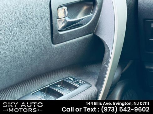 Used 2015 Nissan Rogue S w/ Convenience Package image 14