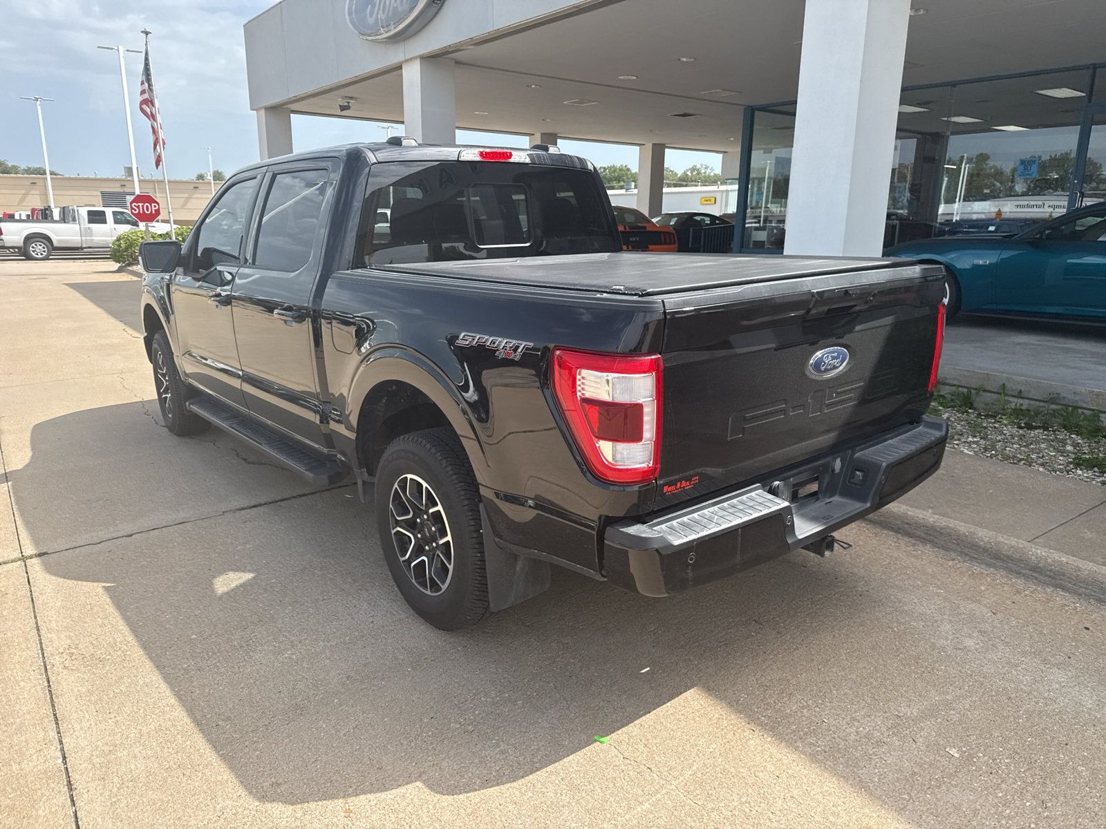 Used 2023 Ford F150 Lariat AWD/4WD image 7