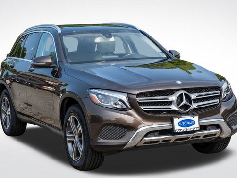 Used 2017 Mercedes-Benz GLC 300 4MATIC image 8