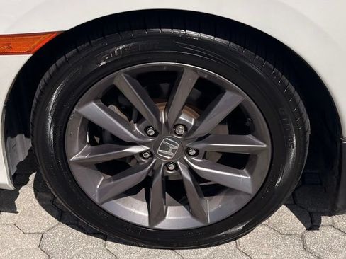Used 2020 Honda Civic EX-L image 19