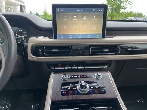 Certified 2023 Lincoln Aviator Reserve w/ Equipment Group 201A AWD/4WD image 33