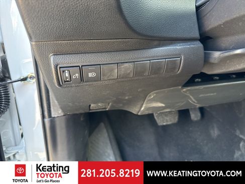 Used 2026 Toyota Corolla LE image 12