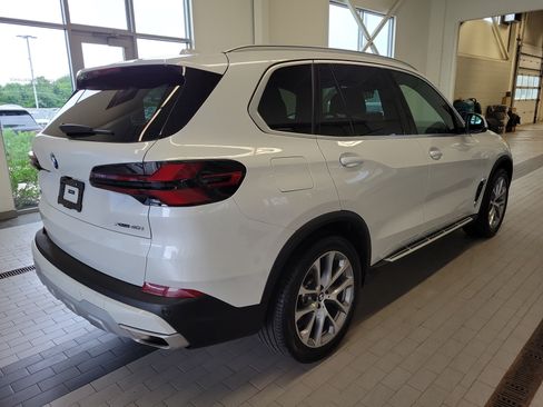 Used 2024 BMW X5 xDrive40i w/ Premium Package AWD/4WD image 5